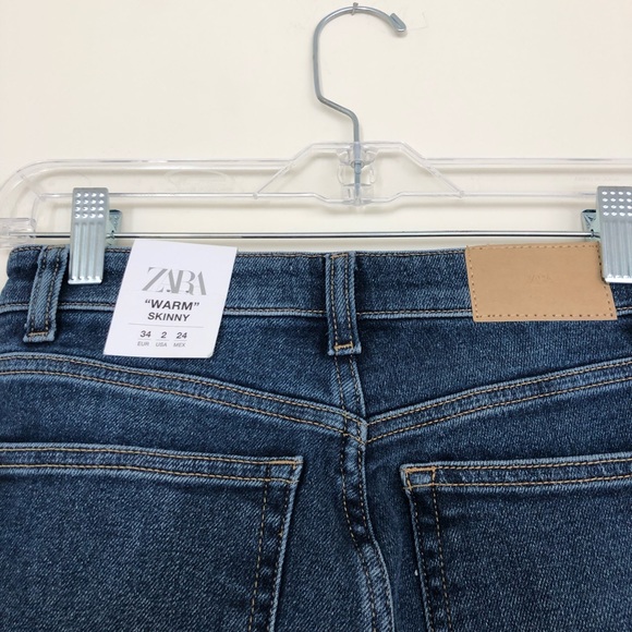 Zara High Waisted Dark Wash Warm Jeans // NWT - Picture 6 of 6